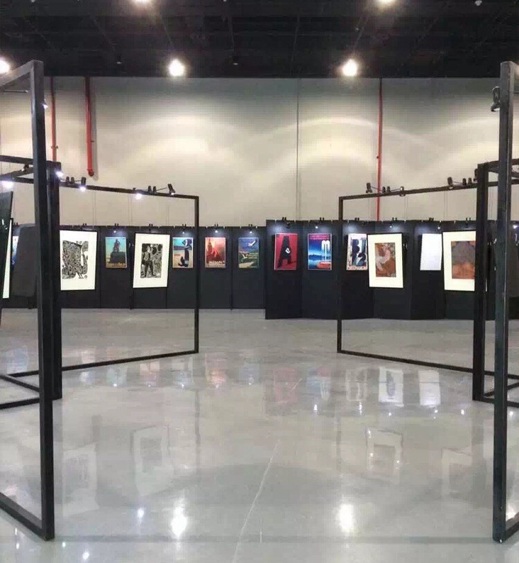 Screen Style Display Kits large format graphic stand supplied with ...